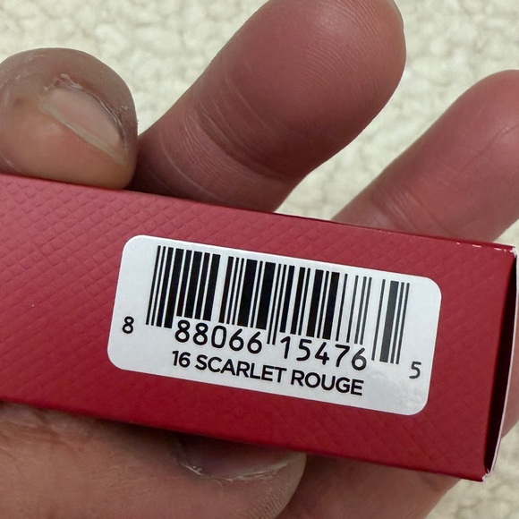 Tom ford Love Collection Lip Color Matte Lipstick scarlet rouge - Picture 3 of 7